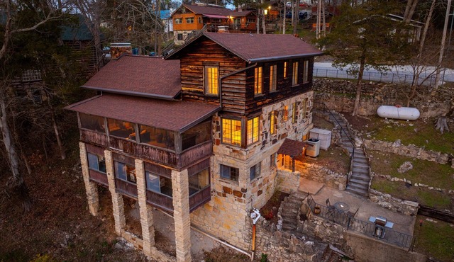 Iconic Cliff House with Unforgettable Sunsets