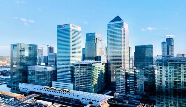 Iconic Home: 4BR, 4.5BA, Private rooftop terrace | 12Guest