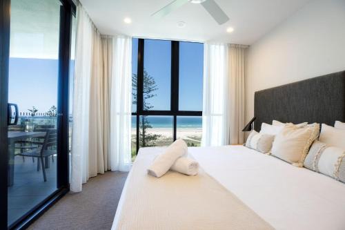 Iconic Kirra Beach Resort
