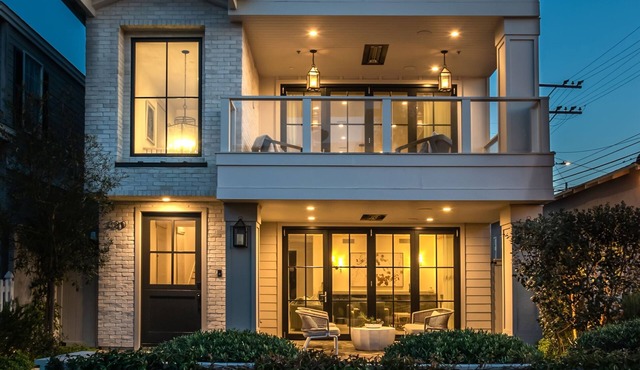 Iconic Modern S. MB Walk Street Ocean View Stunner