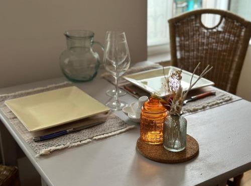 Idéal couple & pro centre calme, wifi, proche gare