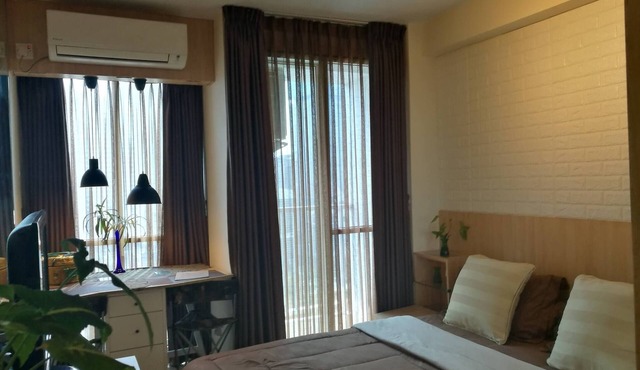 Pleasant Tifolia Studio Cozy Room In Kelapa Gading