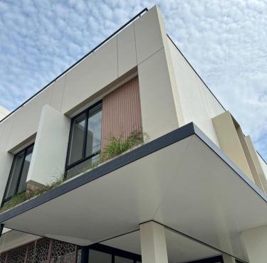 Pavo Guest House