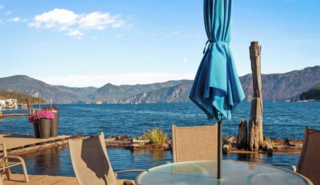 IdaBlu, a floating house with unobstructed views of the mountains and lake.