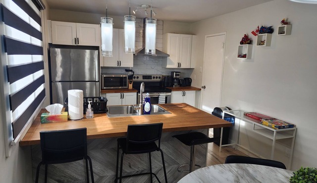 Idea Manor! - Cozy Ideal Entire 3BR Retreat Home!