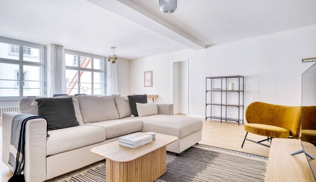 Ideal Altstadt 3 Room w/Storage & W/D, nr Old Town, by Blueground