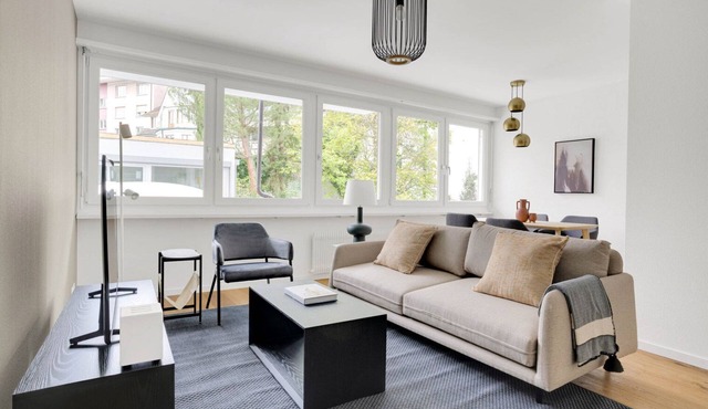 Ideal Am Ring 2.5 Room w/Storage, nr Basel Main Station, by Blueground