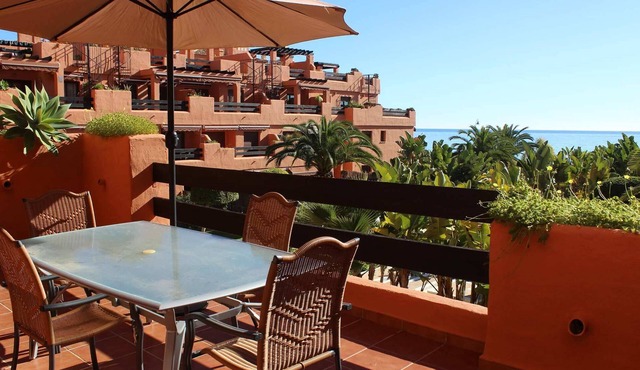 Ideal and front line beach location