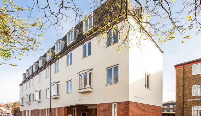 Ideal city centre base for iconic sightseeing