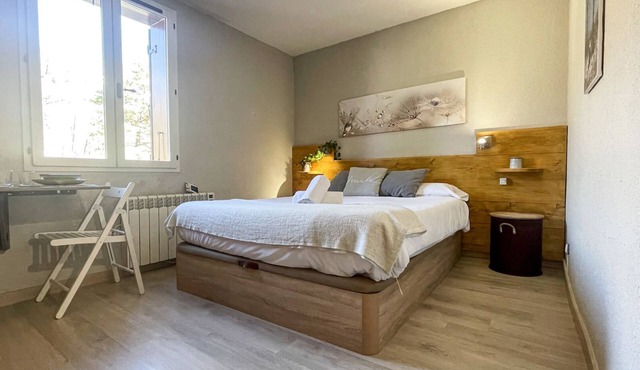 Ideal flat for couples in Enveitg