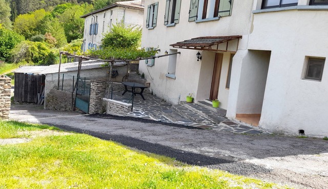 Ideal for a family of 5.