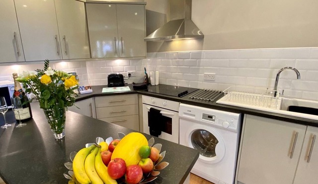 Ideal for couples wanting to explore Northumberland, the Scottish Borders and the Lake District.