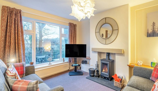 Ideal for couples or a small group of friends.