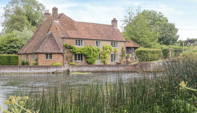 Ideal for couples or friends holidaying together.