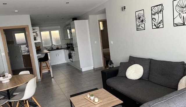 Ideal for curists, Souvenirs de Provence, charming new air-conditioned T2 apartment