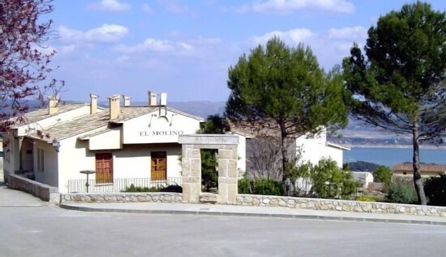 "Ideal for families" - Spend 2 nights for € 560. From March 21 to April 2, 2019