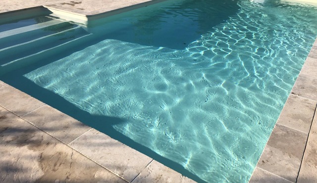 Ideal for large families: VILLA 180 m² in residential area with swimming pool