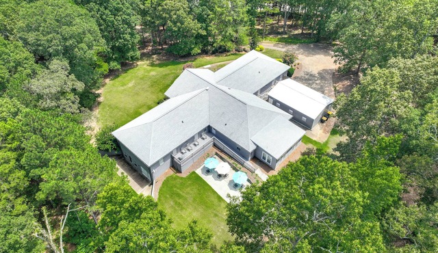 Ideal for Reunions & Retreats: Brooks Getaway!