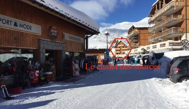 Ideal for skiing, superb chalet at the foot of the slopes at Saint-François-Longchamp 1650