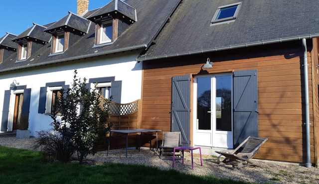 IDEAL GUEST-HOUSE for RIDERS and their HORSES !