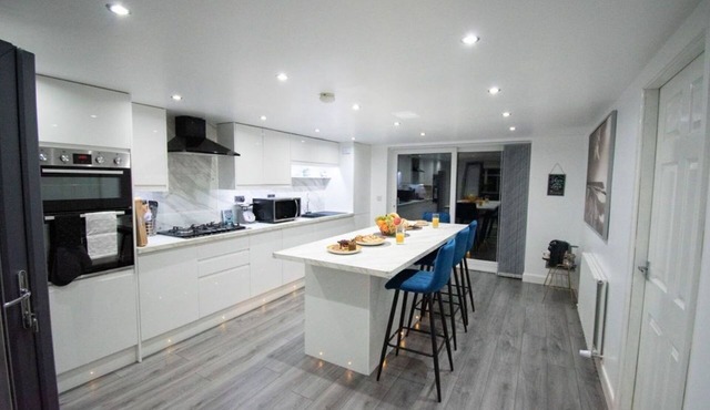 Ideal Home Away in Accrington