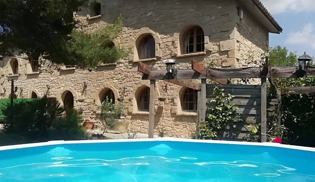 Ideal house for families (pet friendly).