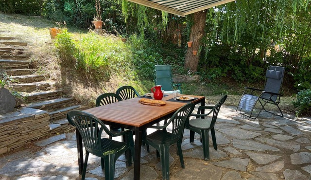 Ideal house for family 8 people near spain with garden garage and wifi
