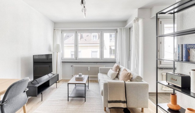 Ideal Iselin 2 Room w/Storage, 1min to Local Market, by Blueground