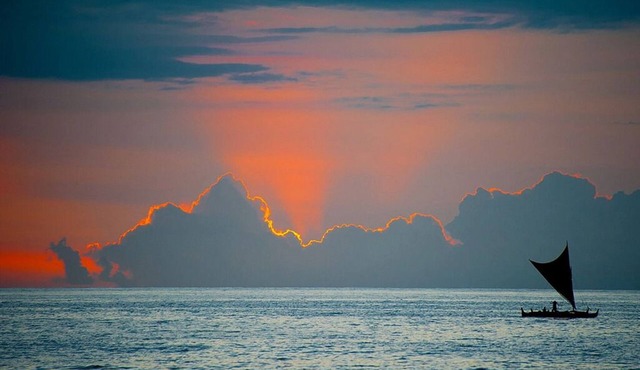 Ideal Location! Beautiful Ocean View; Escape to Paradise.nLast Minute Specials!