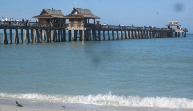 IDEAL LOCATION FOR A VACATION RENTAL in down town Naples, Florida
