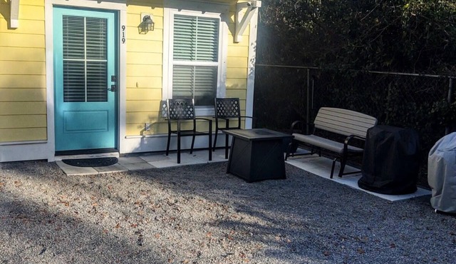 Ideal Location for marine graduation or lowcountry getaway!