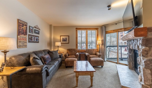 Ideal Location in River Run Village w/Shared Hot Tubs & Pool!