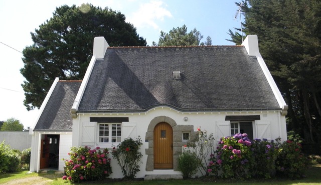 Ideal location: quiet villa in the heart of Carnac, close to the large beach