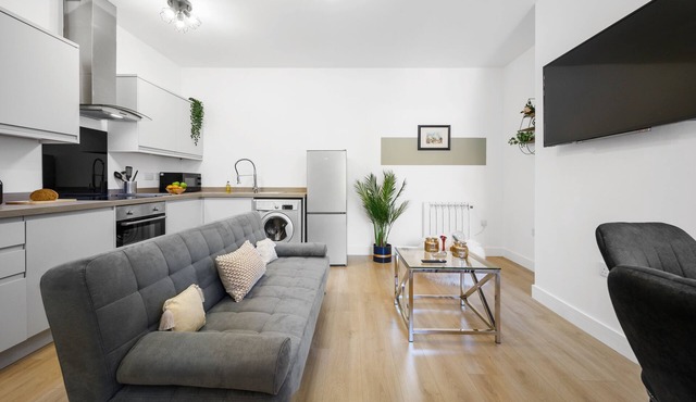 Ideal Lodgings apartment in Urmston