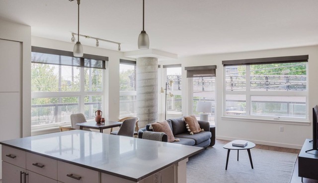 Ideal LQA 2BR w/Gym, W/D, Courtyard & Game Room, by Blueground