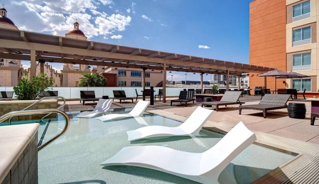 Ideal Mix of Comfort and Value! 3 Convenient Units, Pets Allowed, Onsite Parking
