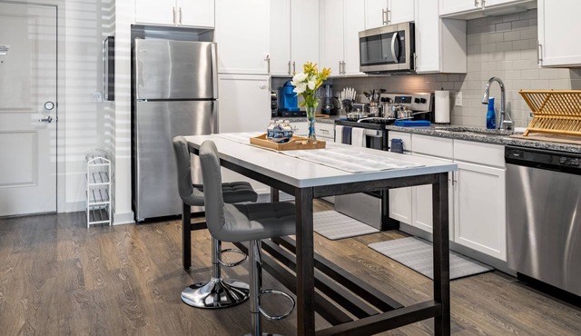 Ideal Modern Retreat in the Heart of Jacksonville