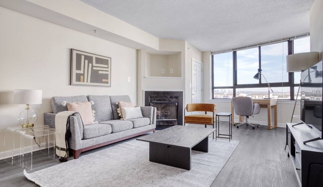 Ideal Pentagon City 1BR w/W/D, Gym & Lounge, near Metro, by Blueground
