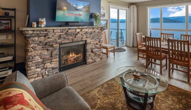 Ideal Seasons Waterfront Condo | Spa, Beach, Hot Tub, Pool, Marina