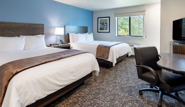 Ideal Stay for Families, Room w/Kitchen | Near Museums | Parking | Onsite Pool