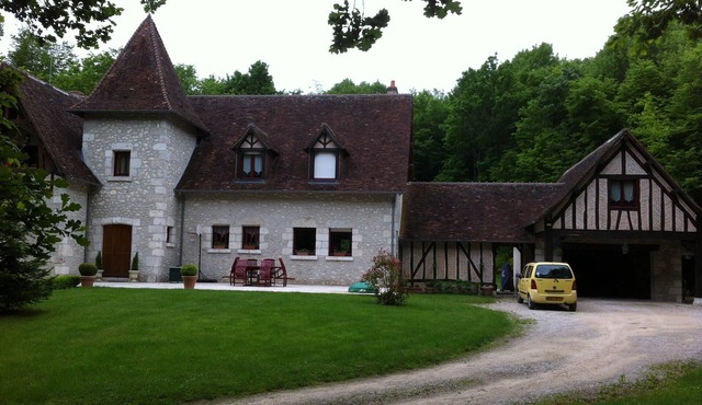 Ideal stopover to visit the Loire castles.