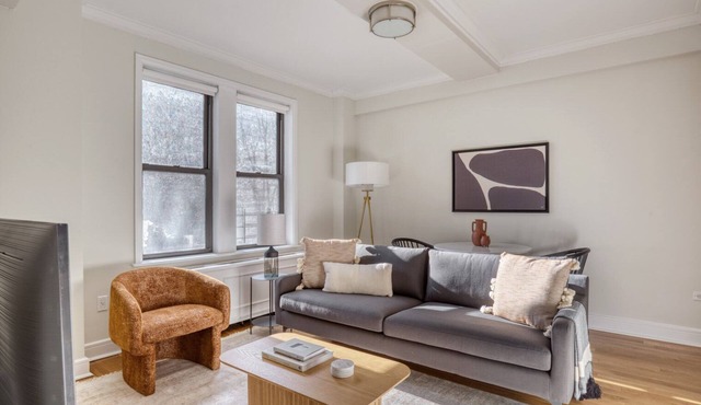 Ideal UWS 2BR w/W/D, Doorman & Gym, nr Central Park, by Blueground