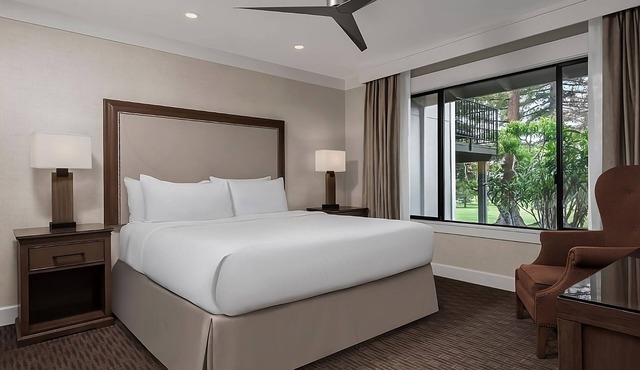 Ideal Vacay Spot w/3 Spacious Suites & Kitchen, Onsite Golf Course, Pool!