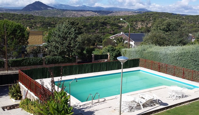 Ideal villa groups or families. POOL and GARDEN