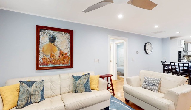 Ideally located home with a large yard, bikes, board games & AC - dog-friendly