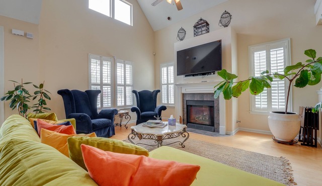 Ideally Located Memphis Home: 3 Mi to Beale St!