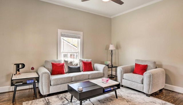 Ideally Located Penne Place with Deck and Grill