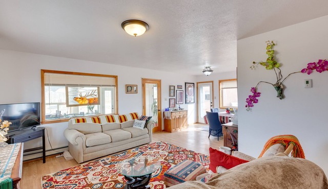 Ideally Located Taos Vacation Rental w/Gas Grill