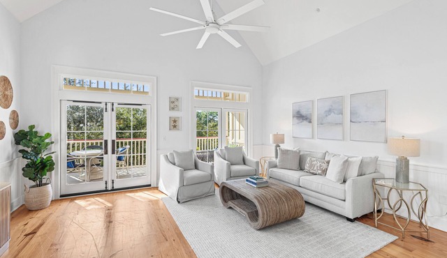 Idle Hour in WaterColor | 1bd + Loft, 2 bikes, Steps to WaterColor Beach Club
