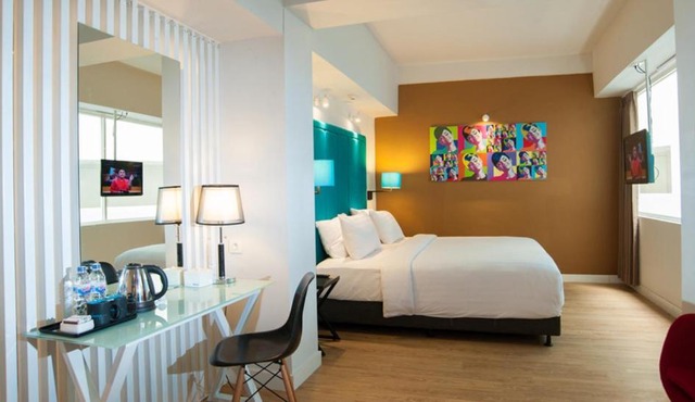 Idoop Hotel by Prasanthi